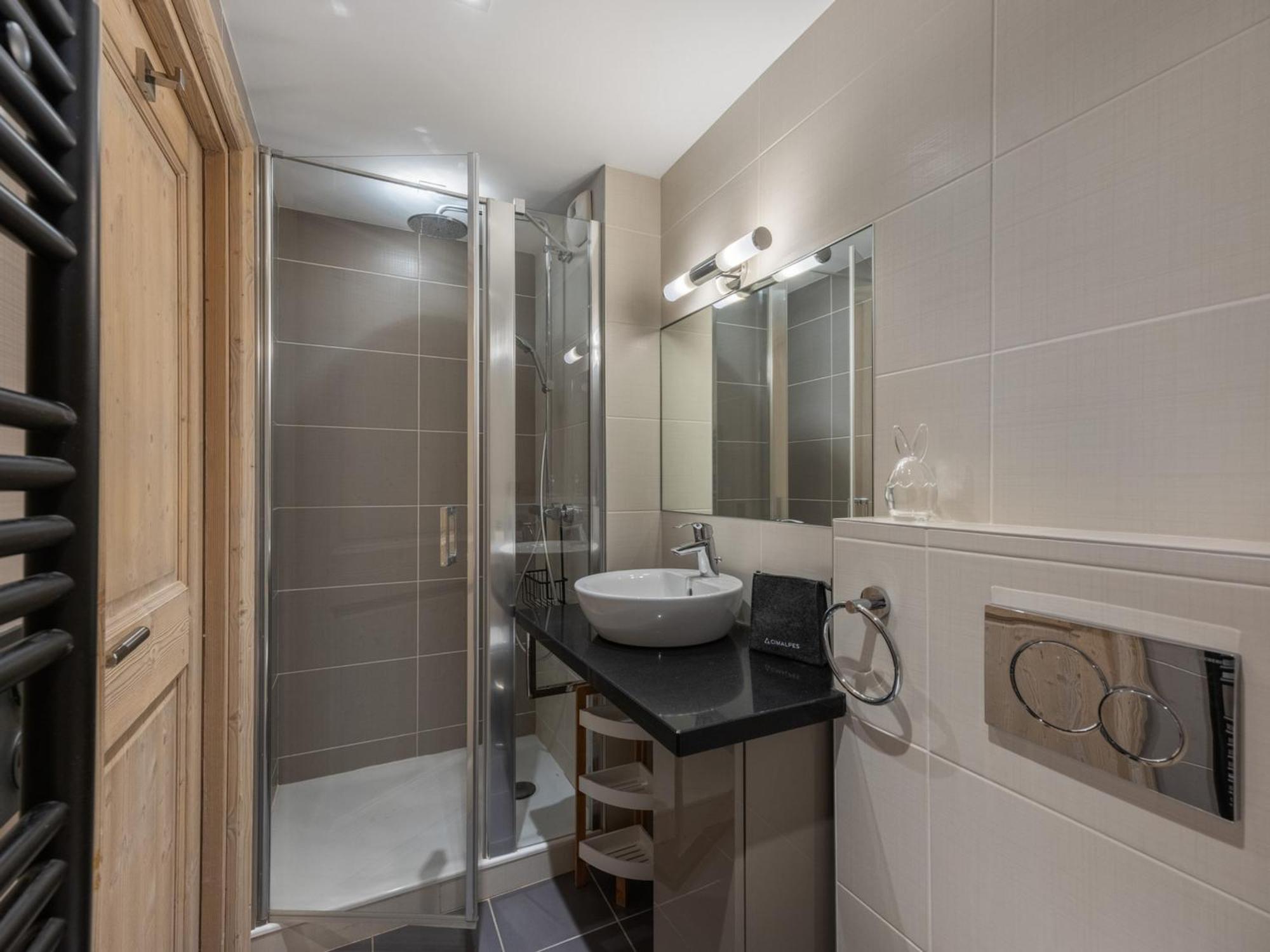 1650, 4 Pièces, 7 Personnes - Fr-1-563-25 Appartement Courchevel